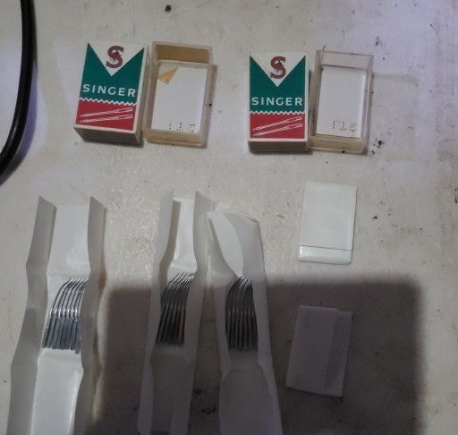 Lot of 50 Singer 151x21 Set 18 needles