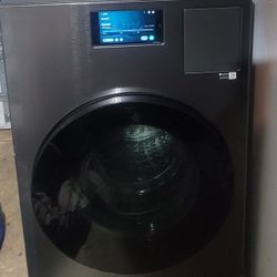 Samsung Washer And Dryer 2 In 1. Combo