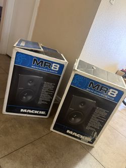 MR8 Speakers Brand New !!
