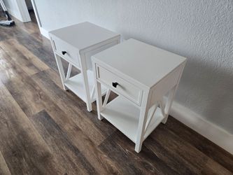 NIghtstands ( Set of 2 )