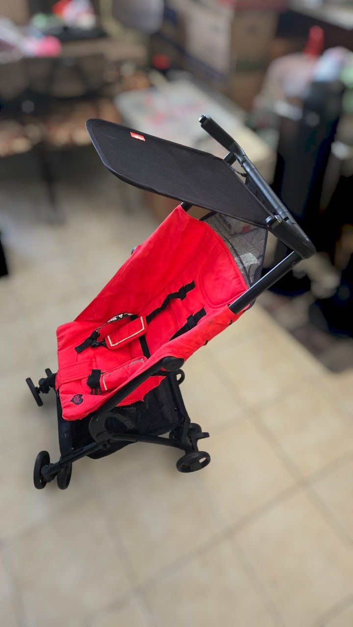 Delta Children’s Compact Foldable Travel Stroller – Red
