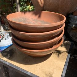 Clay Pot $20 Each Or $60 X 4 Pots