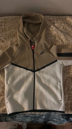 Nike Tech
