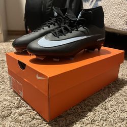 Nike zoom vapor academy cleats