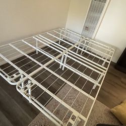 Foldable Bed Frame and mattress  / QUEEN