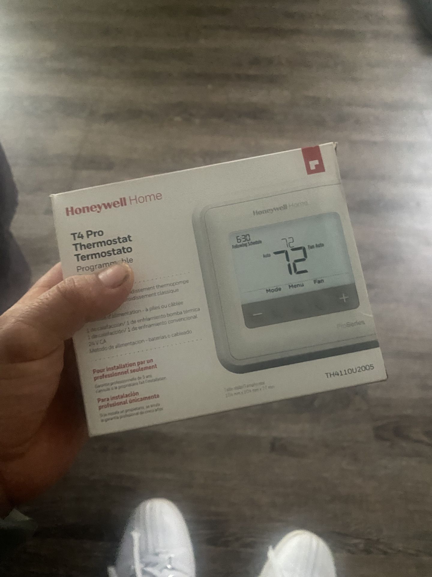 T4 Pro Thetmostat. Honey Well