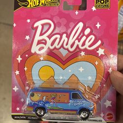 2026 Hot Wheels Premium – Barbie Custom GMC Panel Van – Pop Culture