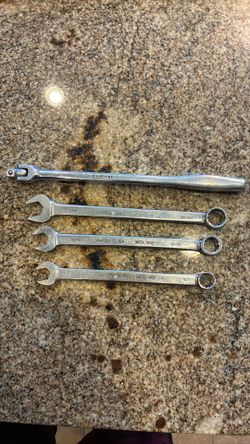 Matco tools wrenches/ 3/8 breaker bar