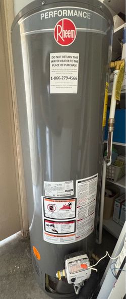RHEEM HOT WATER HEATER - PERFORMANCE 40 GALLON TALL - NATURAL GAS