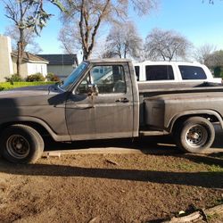1980 Ford F100 Stepside Classsic.