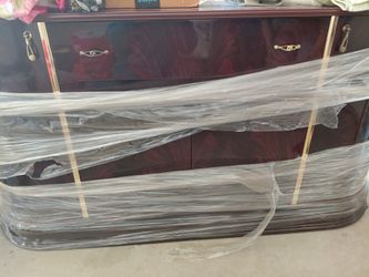 Dining Table With 6 Chairs