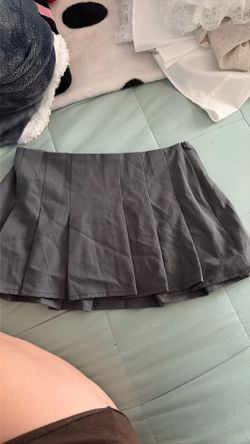 Finesse ruffled mini skirt