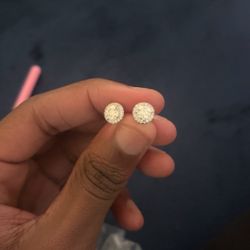 14k White Diamond Stud Earrings