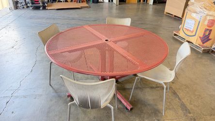 16 round patio tables