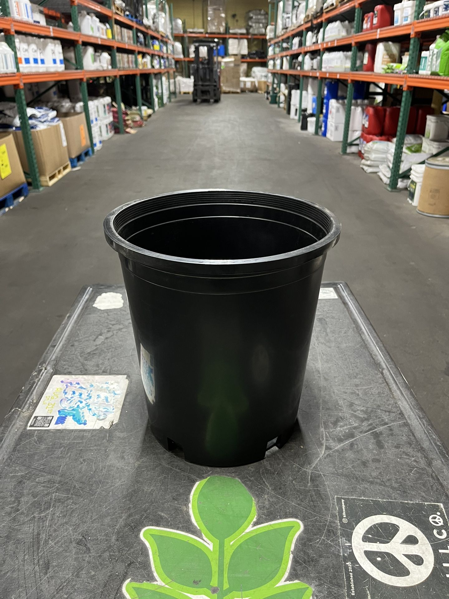 GRO PRO 5 Gallon Tall Plastic Pot