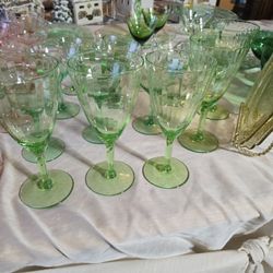 Depression era / uranium glass