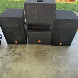 JBL DJ SPEAKERS WITH AMP 