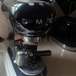 SMEG espresso machine black 