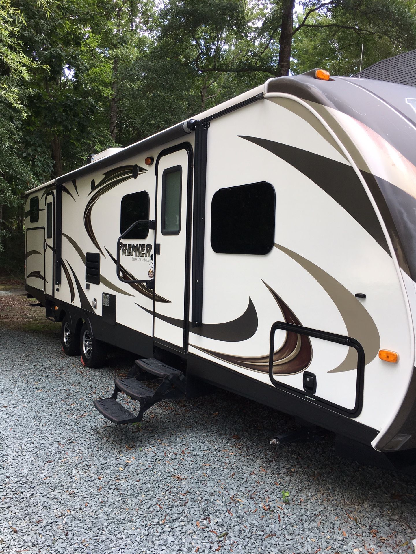 2014 Keystone 31 BHPR Premier by Bullet lite