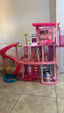 Barbie dream house !