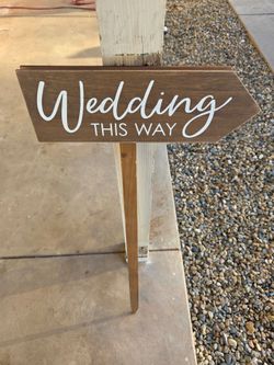 Wedding this way yard signs $10 ea