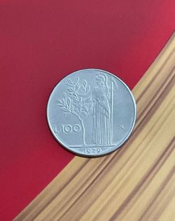 1979 Italy 100 Lire coin, L.100 coin