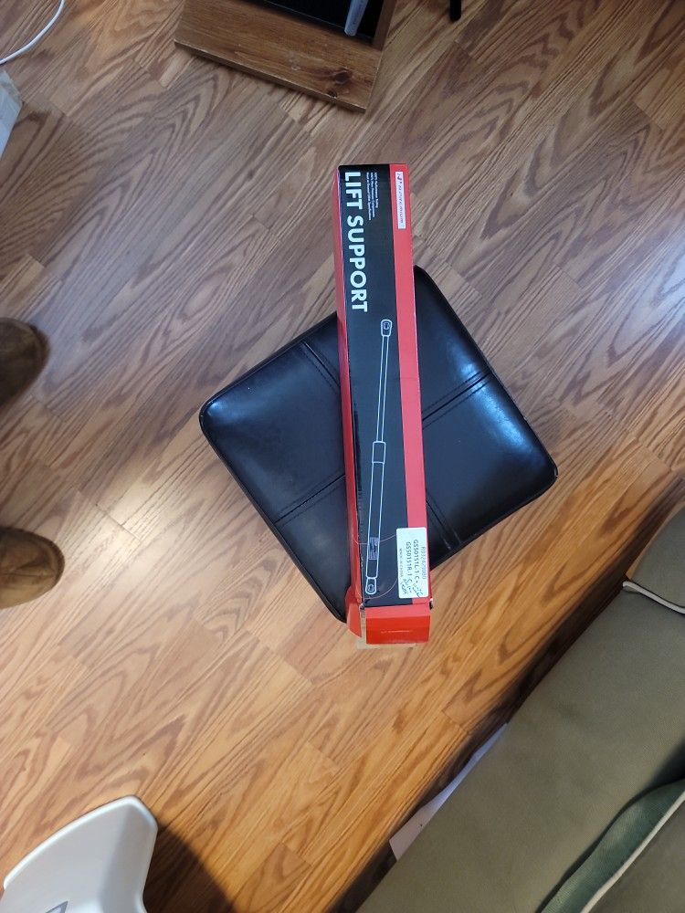 Nissan Aversa Rear Door Lift Support