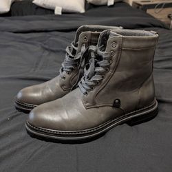 Men Boots Size 9 $30 Brand New