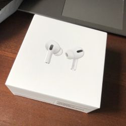 Apple AirPods Pro 3 headphones		
		
