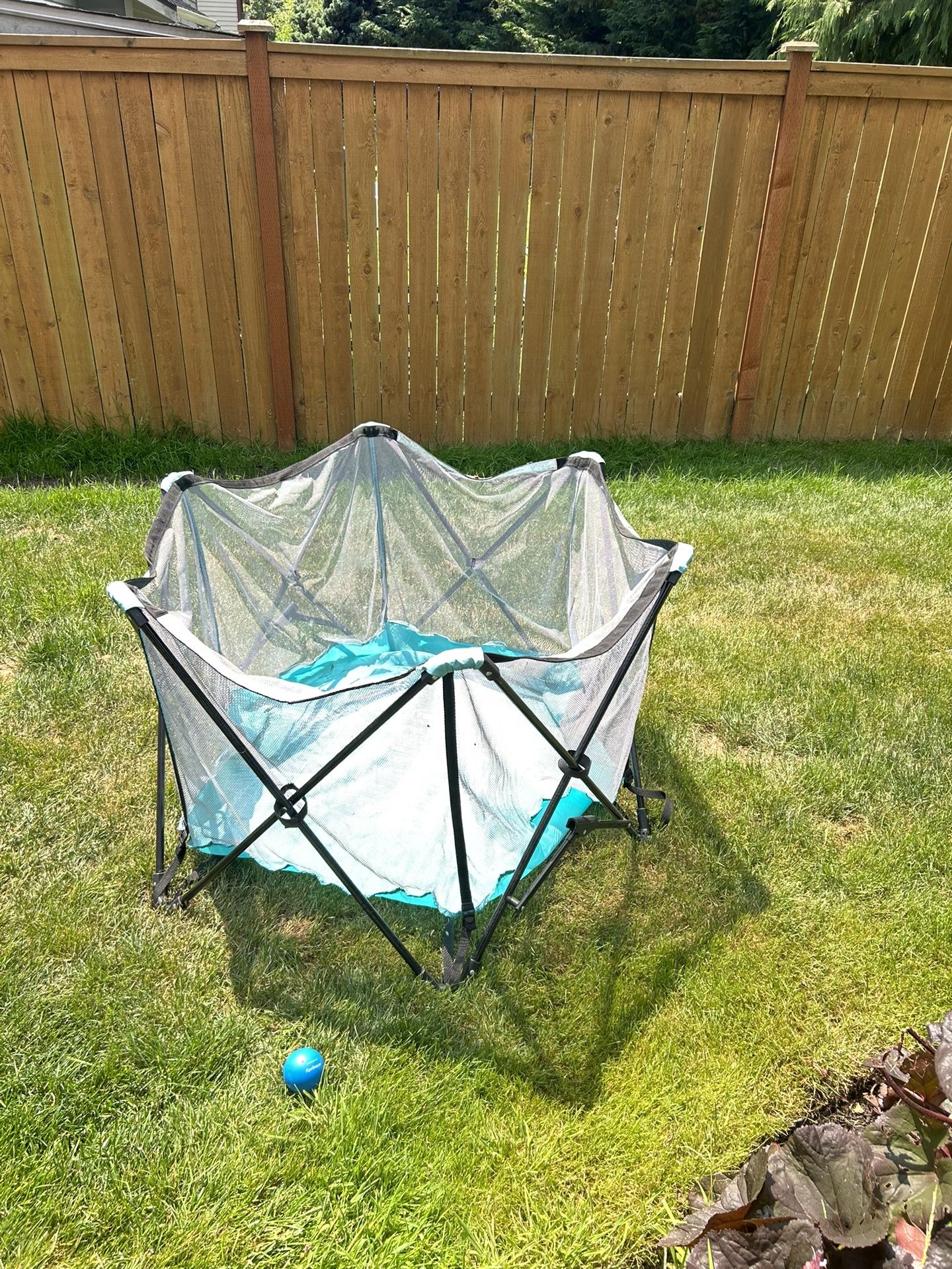 Outdoor Play Pen