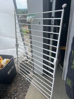 Munchkin Push To Close™ Safety Gate