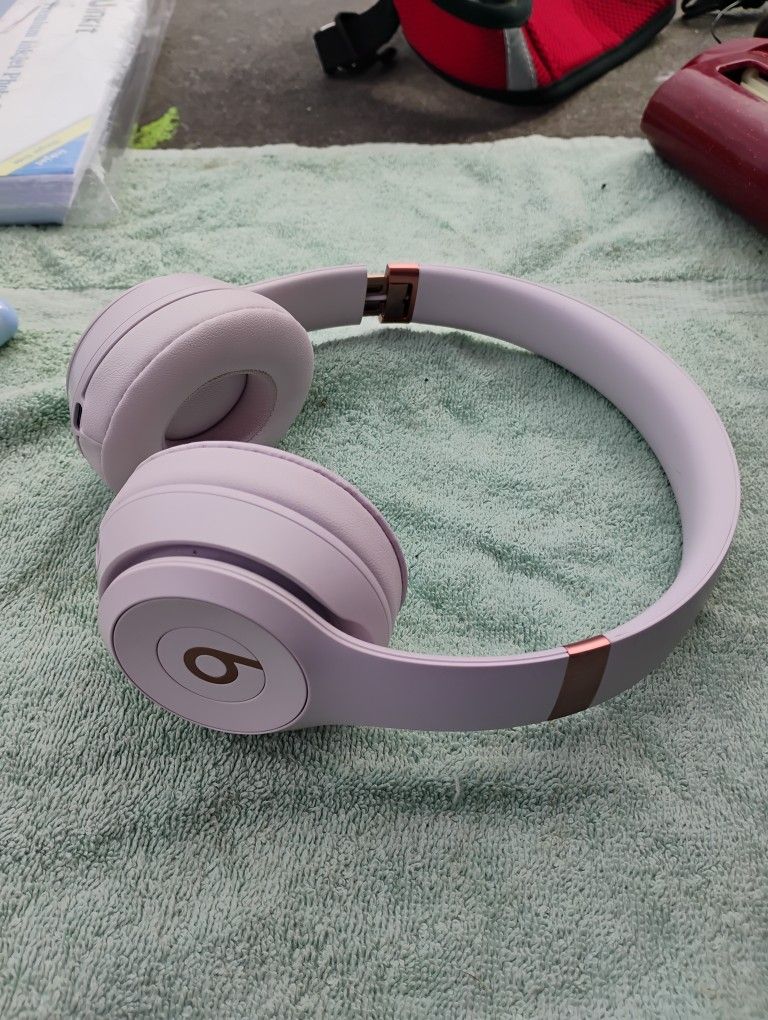 Beats Solo 4 Bluetooth Headphones