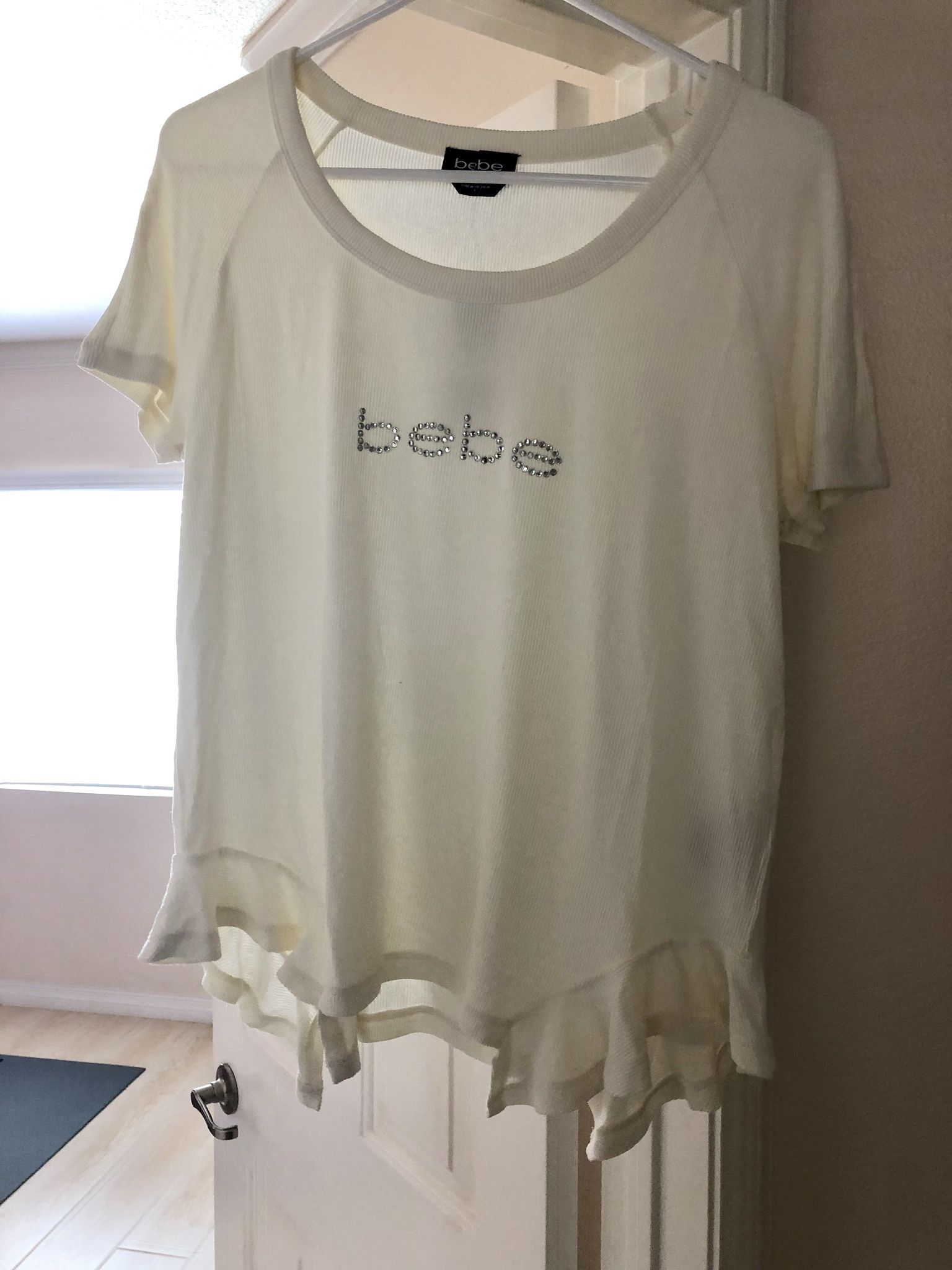 Bebe Ruffle Hem Rib Top size L