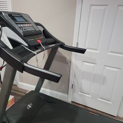 Norditrack Treadmill T5.7