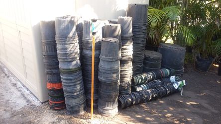 Nursery pots 1 and 3 gallon