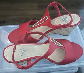 Red Impo Wedges… SZ 8