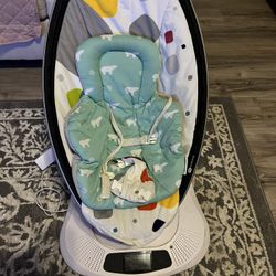 Mamaroo For Moms Baby Swinger