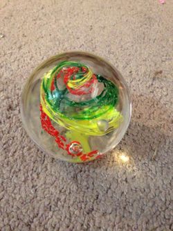 Glass paper-weight
