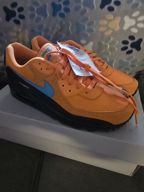 🔥 RARE NIKE SAMPLE – SIZE 9 MEN’S 🔥