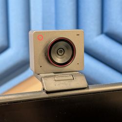 OBSBOT Meet 2-4K Webcam 