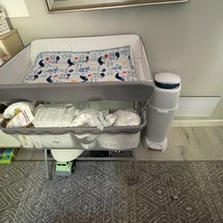 Baby/todder Changing Table