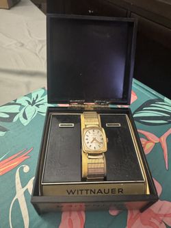 Vintage Wittnauer Geneve Gold Tone Watch