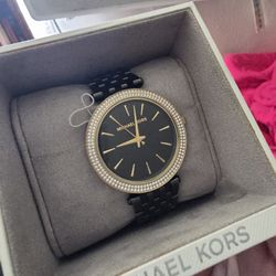 Micheal Kors Woman Watch Great Condition Minor Fade Bottom Of Bracelet 
