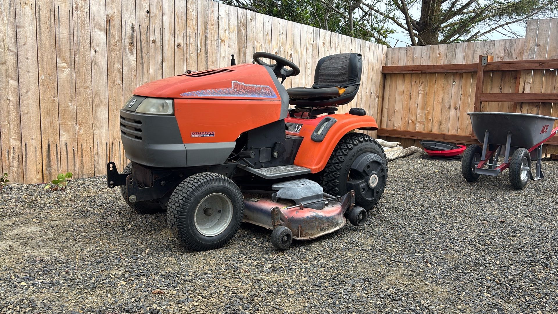 Husqvarna 54in Riding Mower