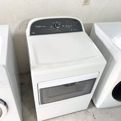 Whirlpool, Electric dryer, drying machines, Clean and ready to go. 30 day guarantee. Delivery and installation is available for a fee. Delivery will r