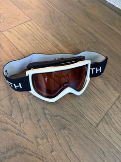 Smith Snow Goggles White with Rose Lens