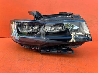 2021 - 2024 Cadillac Escalade Right Passenger Side LED Headlight OEM (contact info removed)7