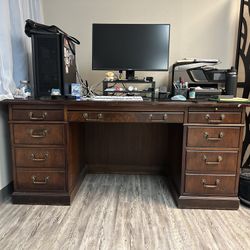 Executive Desk 