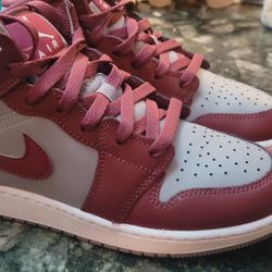 Nike Air Jordan 1 Mid (5Y)
