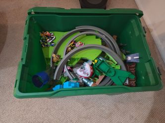Super Mario Hot Wheels Track Sets with cars